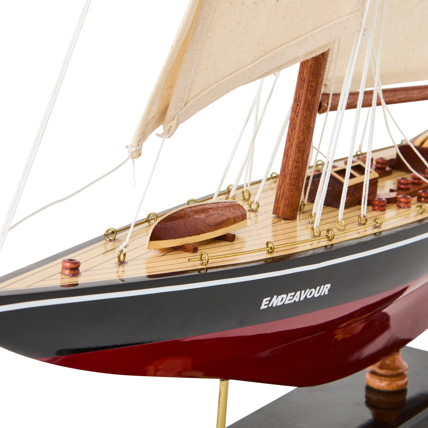 Endeavour Yacht, Black/Red