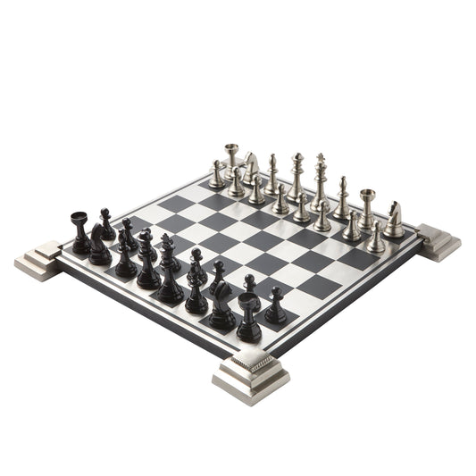 Moderna Chess Set