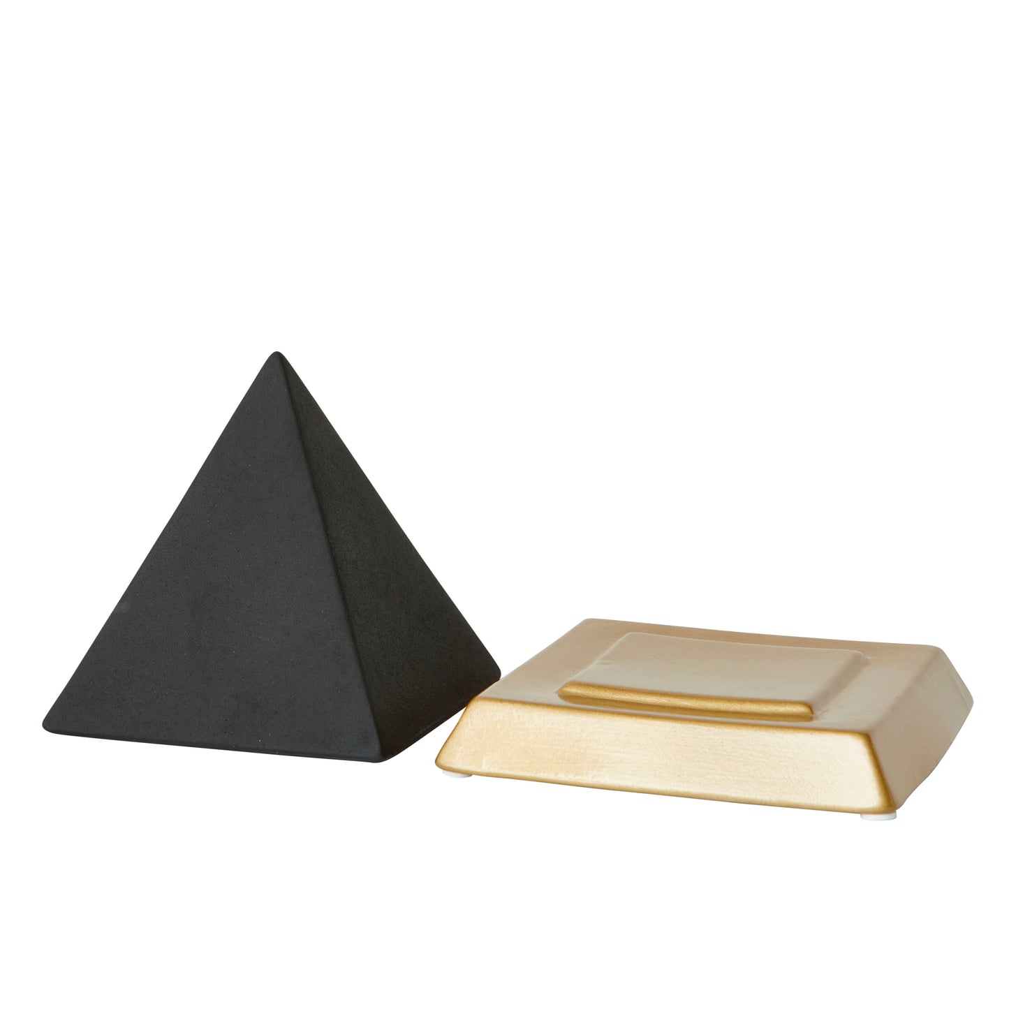 Pyramid Black, Short