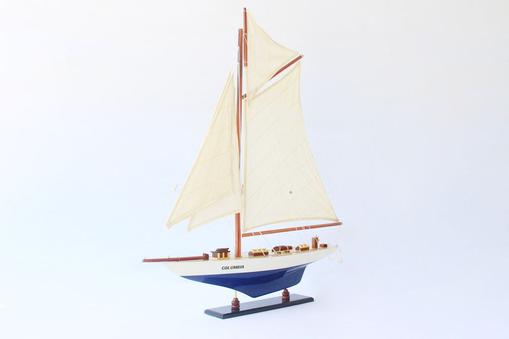 Columbia Yacht, Blue